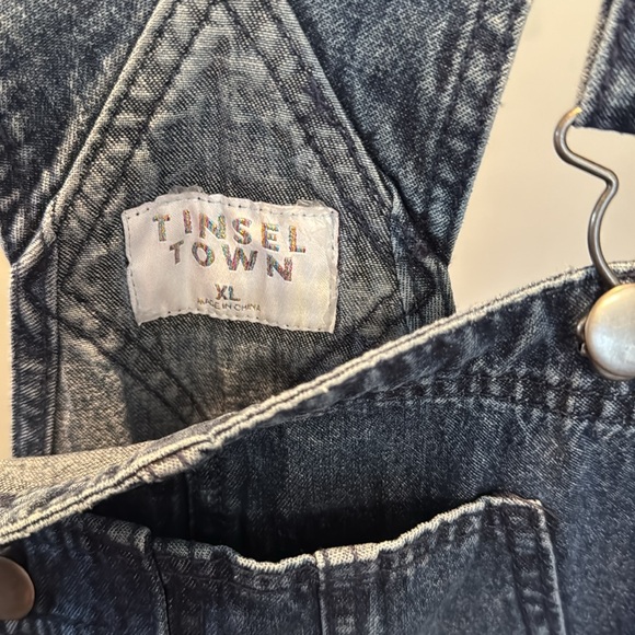 Tinseltown blue Denim Overall shorts NWT XL - Picture 2 of 10